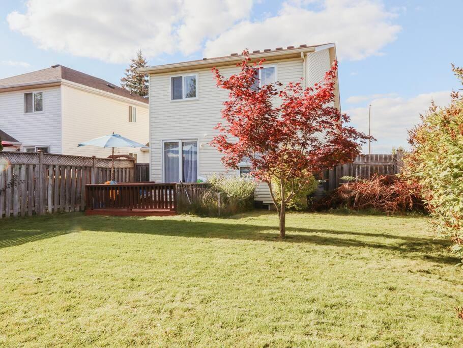 Kitchener-Waterloo Cozy House Villa Exterior foto